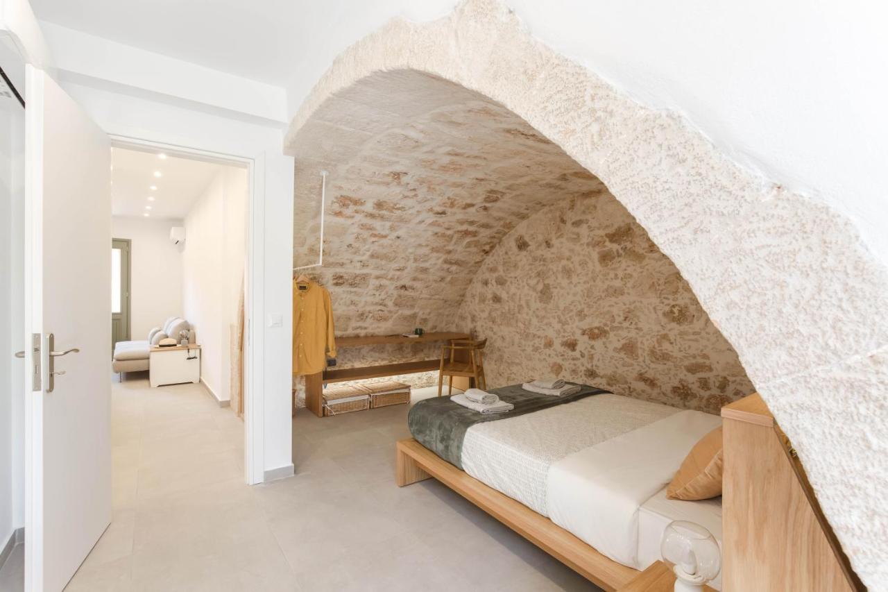 Lindas Convent Garden Home 1 Ханья Экстерьер фото