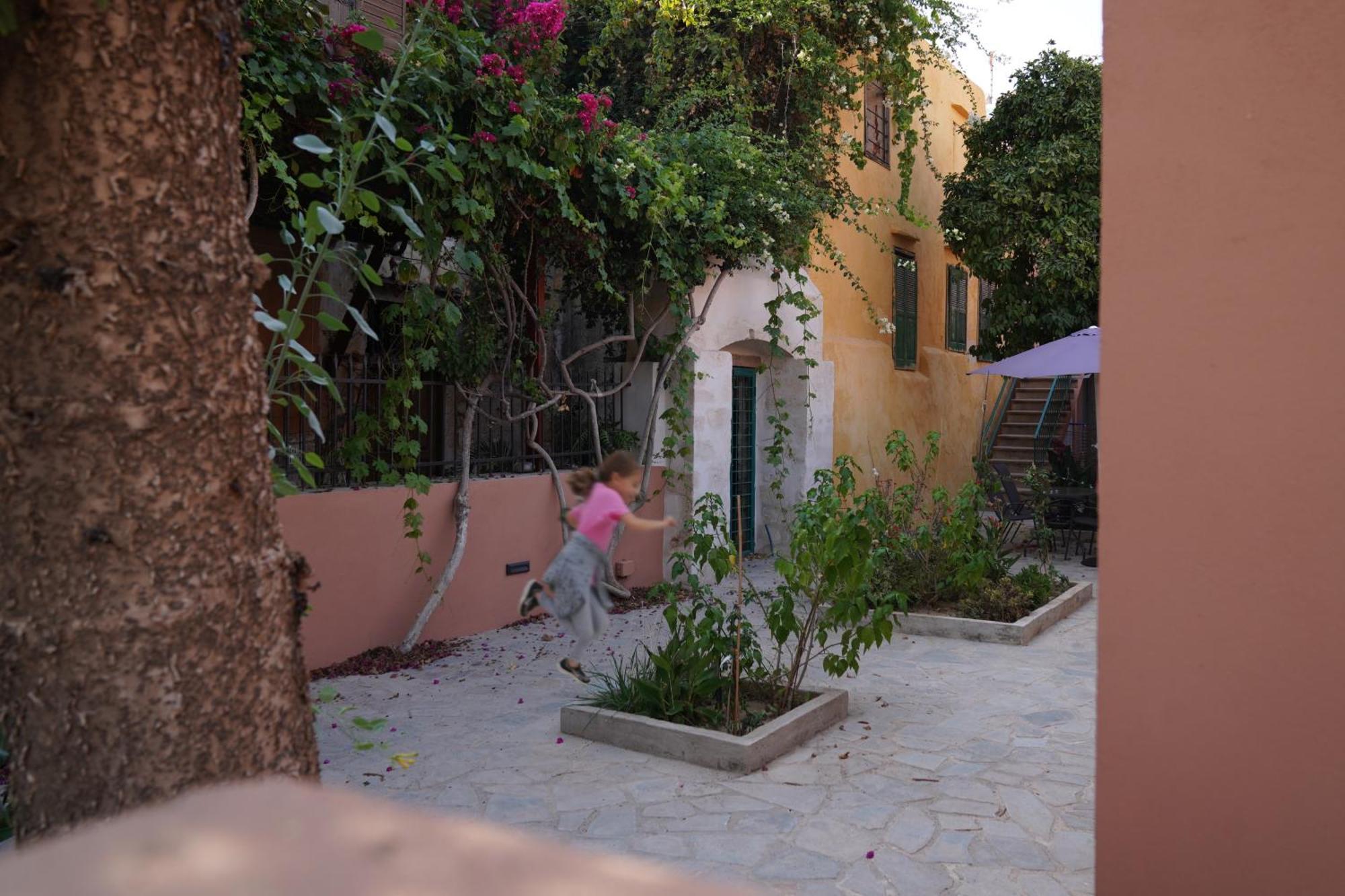 Lindas Convent Garden Home 1 Ханья Экстерьер фото
