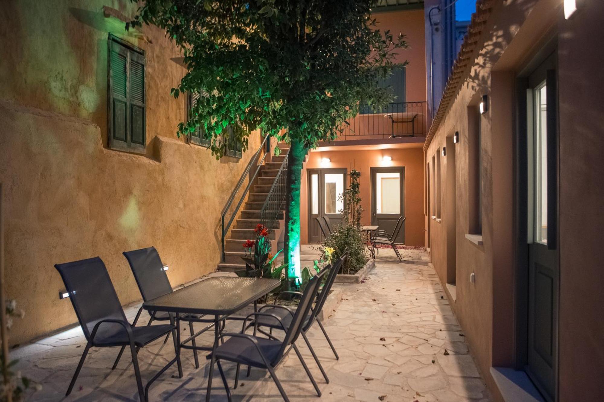 Lindas Convent Garden Home 1 Ханья Экстерьер фото